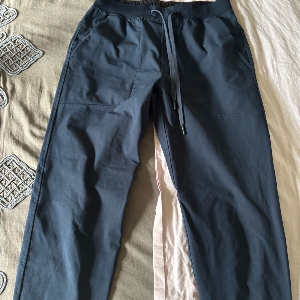 Men’s lululemon ABC joggers size: M
